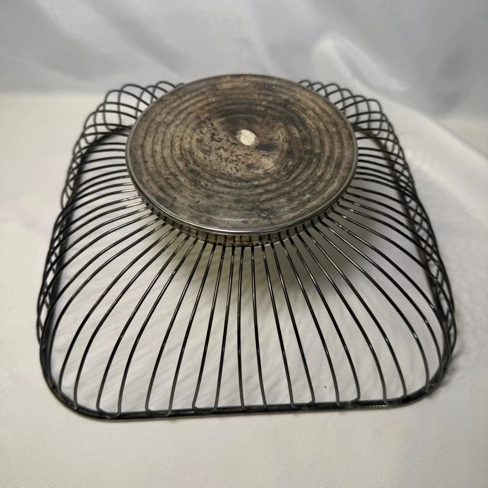 Vintage Silver Plated‎ Square Wire Fruit Basket Centerpiece Bowl 9 Inch
